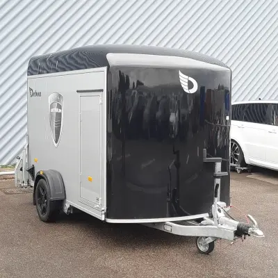 Waterscooters, caravan en aanhangwagen – veiling bij Domeinen Roerende Zaken, Bleiswijk