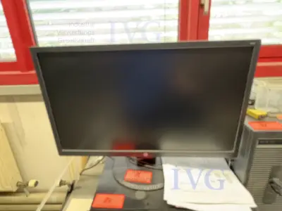 Flachbildschirm HP V243 – kavel bij IVG, Freiberg