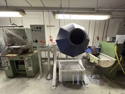 Gleitschleifanlage WALTHER TROWAL A220 2446 – kavel bij IVG, Freiberg