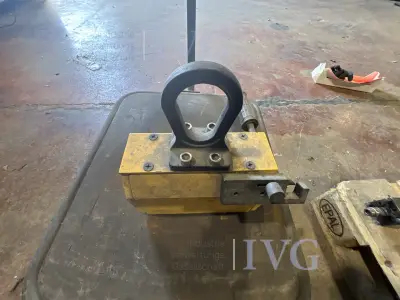 Kranmagnet (gelb) – kavel bij IVG, Halle
