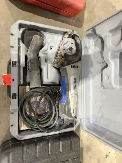 Mini-Handkreissäge DREMEL DSM20 – kavel bij IVG, Einbeck