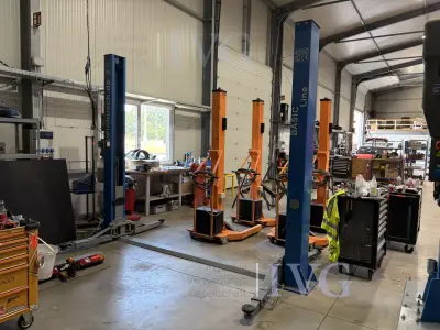 Zweisäulenhebebühne TWIN BUSCH TW 240 A – kavel bij IVG, Einbeck