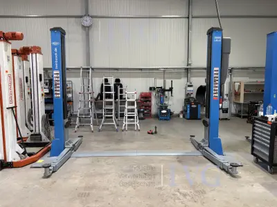 Zweisäulenhebebühne TWIN BUSCH TW260PE – kavel bij IVG, Einbeck