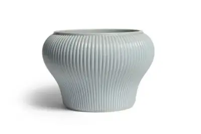 Chine, XIXe - XXe siècle Vase en porcelaine monochrome Clair de Lune Hauteur: 18… – kavel bij Galerie Moderne, Elsene (Brussel)