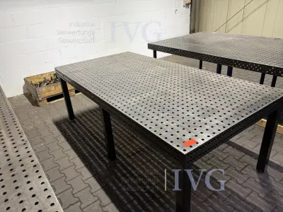 Lochschweißtisch – kavel bij IVG, Gütersloh