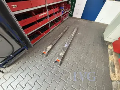 Paar Zinkenverlängerungen – kavel bij IVG, Gütersloh