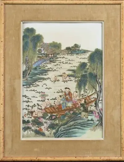 Chine, XIXe siècle Plaque en porcelaine à décor en émaux de la famille rose… – kavel bij Galerie Moderne, Elsene (Brussel)