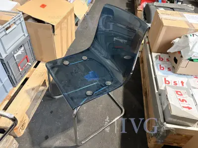 Freischwinger IKEA – kavel bij IVG, Kirchlengern