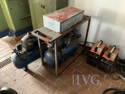 mobiler Stahltisch – kavel bij IVG, Weener