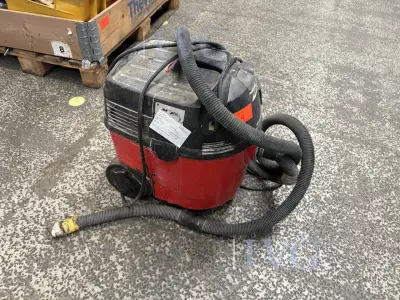 Industriesauger (rot/schwarz) – kavel bij IVG, Kirchlengern
