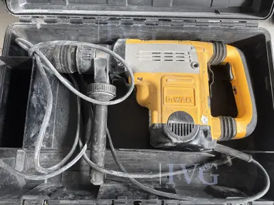 Bohrhammer DEWALT D25701-QS TYPE 2 – kavel bij IVG, Kirchlengern