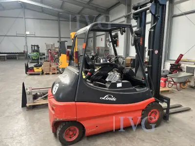 Elektro-Stapler LINDE E30-02 – kavel bij IVG, Kirchlengern