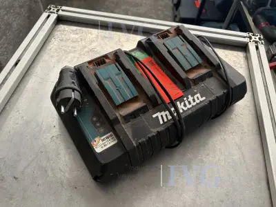 Akku-Ladegerät MAKITA DC18RD – kavel bij IVG, Krichlengern