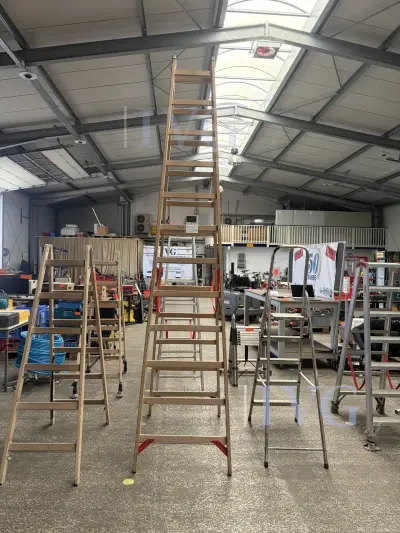Holz-Stehleiter KRAUSE – kavel bij IVG, Kirchlengern