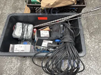 umfangreicher Posten Zubehör – kavel bij IVG, Kirchlengern