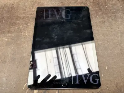 Tablet APPLE iPad A2602 – kavel bij IVG, Kirchlengern