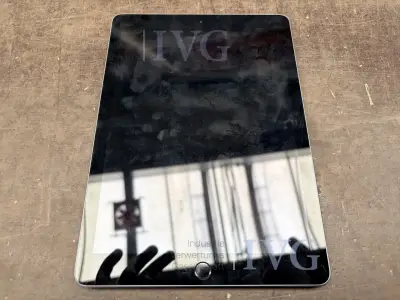 Tablet APPLE iPad A2602 – kavel bij IVG, Kirchlengern