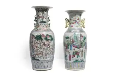 Chine, XIXe siècle Lot comprenant deux vases en porcelaine à décor en émaux de… – kavel bij Galerie Moderne, Elsene (Brussel)