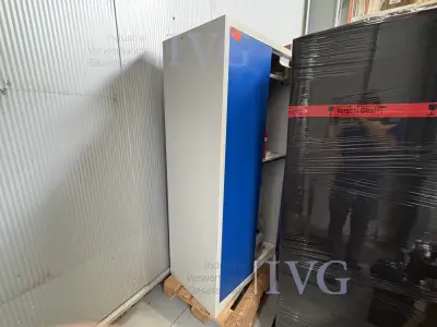 Stahl-Schrank (grau/blau) – kavel bij IVG, Neuenburg