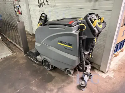 Bodenscheuersaugmaschine KÄRCHER B80W – kavel bij IVG, Neuenburg