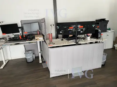 elektrisch höhenverstellbare Schreibtische – kavel bij IVG, Emsdetten
