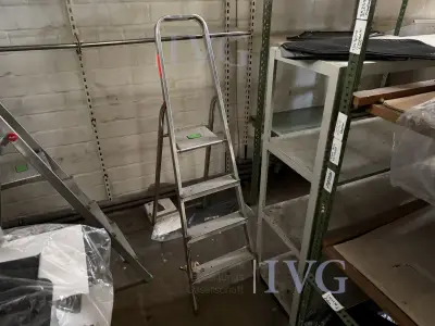 HAILO aluminium trapladder – kavel bij IVG, Wilhelmshaven