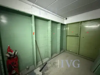 Stalen liniaal (groen) – kavel bij IVG, Wilhelmshaven