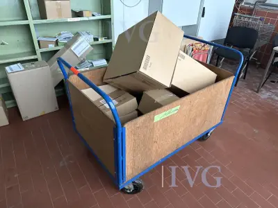 Transportwagen (blauw) – kavel bij IVG, Wilhelmshaven