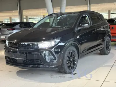 Personenkraftwagen (170) OPEL Grandland – kavel bij IVG, Wilhelmshaven