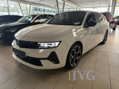 Personenkraftwagen (179) OPEL Astra Touring – kavel bij IVG, Wilhelmshaven