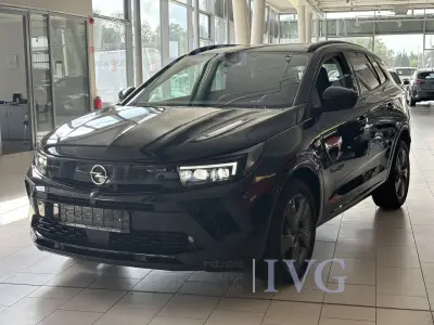 Personenkraftwagen (47) OPEL Grandland – kavel bij IVG, Wilhelmshaven