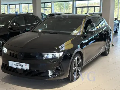 Personenkraftwagen (188) OPEL Astra Touring – kavel bij IVG, Wilhelmshaven