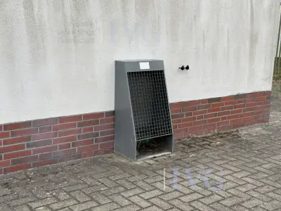 Tapijtklopper – kavel bij IVG, Wilhelmshaven