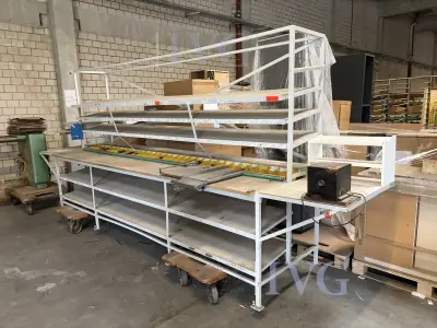 Arbeitstisch zum Packen von Beschlagbeutel – kavel bij IVG, Salzkotten-Mantinghausen