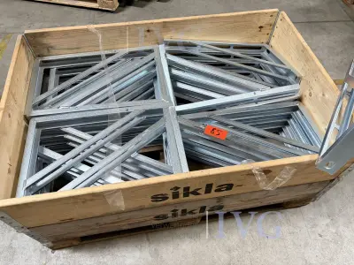 Posten hoekconsoles – kavel bij IVG, Salzkotten-Mantinghausen