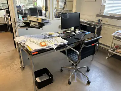 Bureau USM HALLER – kavel bij IVG, Reutlingen