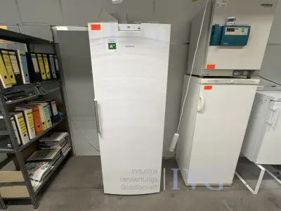 Diepvrieskast SIEMENS – kavel bij IVG, Reutlingen