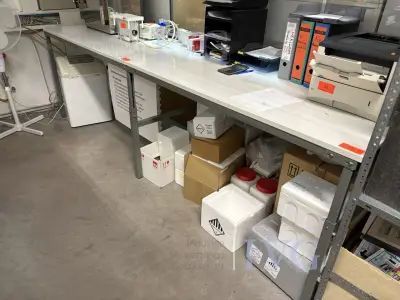 Werktafels – kavel bij IVG, Reutlingen