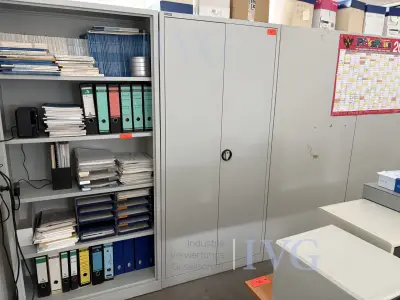 Stahl-Schrank (grau) DELTA-V – kavel bij IVG, Reutlingen