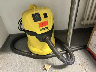 Industriesauger KÄRCHER WD 3 P – kavel bij IVG, Stuttgart