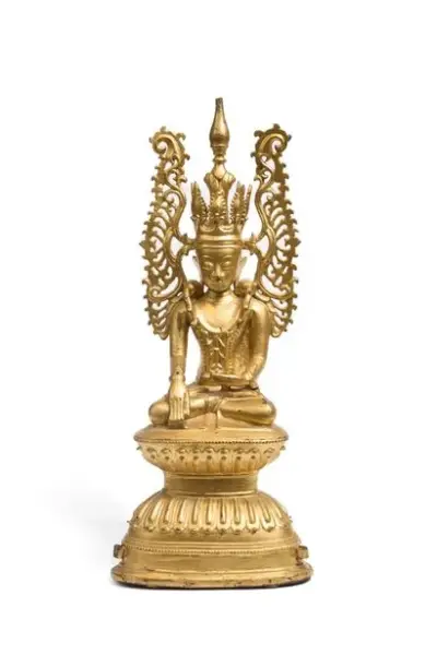 Birmanie, XVIIIe siècle Bouddha Jambhupati Statue de Bouddha Jambhupati en bronze doré représenté assis… – kavel bij Galerie Moderne, Elsene (Brussel)