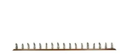 Indonésie, XIXe siècle Rare série de 17 manches de Kriss en argent repoussé et… – kavel bij Galerie Moderne, Elsene (Brussel)