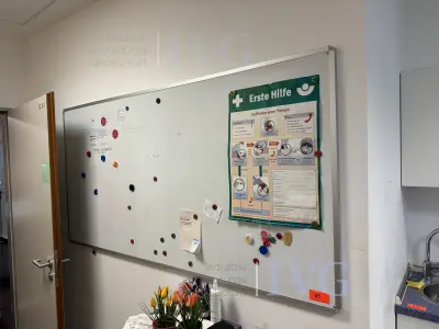 Whiteboard – kavel bij IVG, Düsseldorf