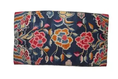 Tibet, XIXe siècle Tapis en laine à décor floral 155 x 90 cm – kavel bij Galerie Moderne, Elsene (Brussel)