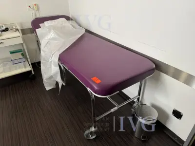 Patiëntenvervoermiddel – kavel bij IVG, Düsseldorf