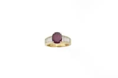 Bague en or jaune 18k (750°/°°) sertie d'un rubis taille – kavel bij Galerie Moderne, Elsene (Brussel)