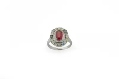 Bague en or blanc 18k (750°/°°) centrée d'un saphir – kavel bij Galerie Moderne, Elsene (Brussel)