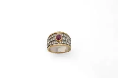 Bague en or blanc et jaune 18k (750°/°°) centrée d'un – kavel bij Galerie Moderne, Elsene (Brussel)