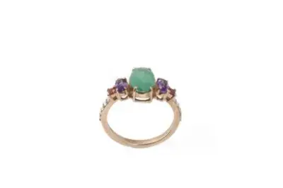 Bague en or rose 9k (375°/°°) centrée d'une émeraude – kavel bij Galerie Moderne, Elsene (Brussel)