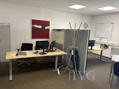 elektrisch höhenverstellbare Schreibtische – kavel bij IVG, Mahlstetten
